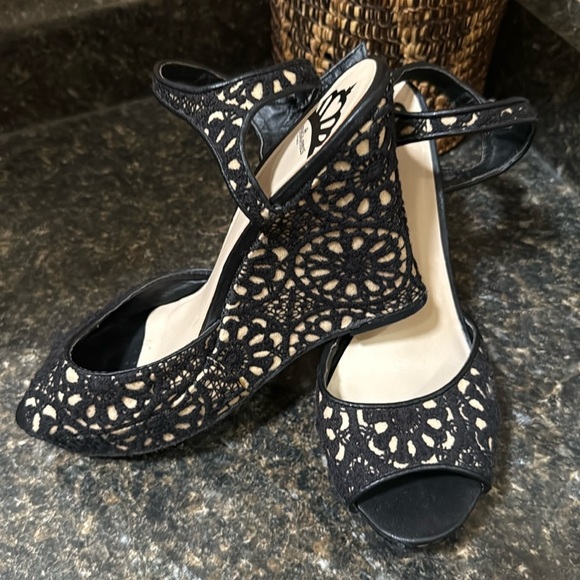 Fergalicious Black and Cream Wedges - Picture 1 of 7